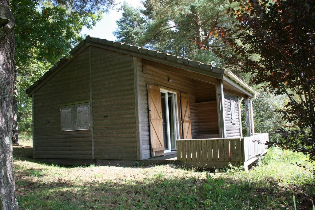 La Ptite Ferme De Caro Hotel Meyrignac-lʼÉglise Bagian luar foto