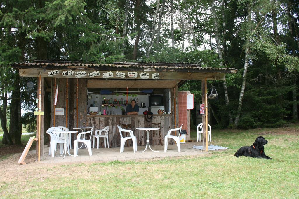 La Ptite Ferme De Caro Hotel Meyrignac-lʼÉglise Bagian luar foto